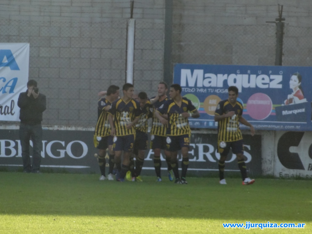 JJUrquiza vs Dock Sud, 1er fecha del torneo de Primera C 2013-14, AFA