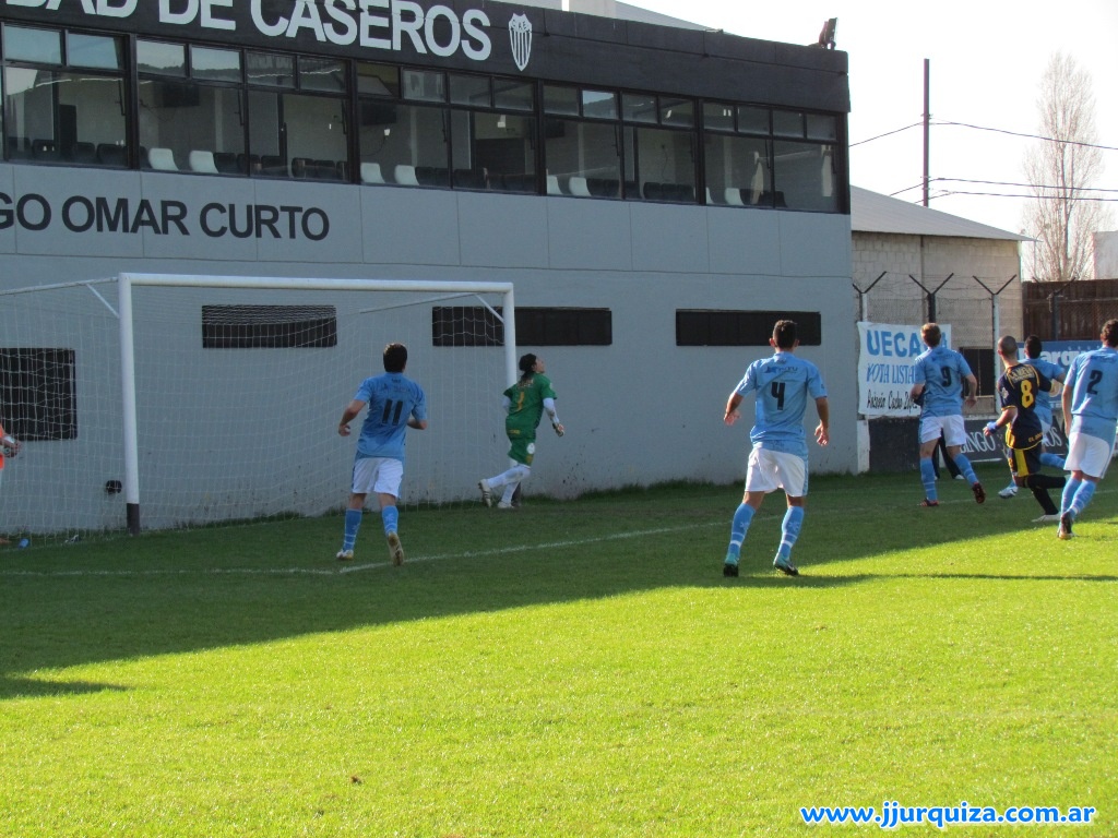 JJUrquiza vs Dock Sud, 1er fecha del torneo de Primera C 2013-14, AFA