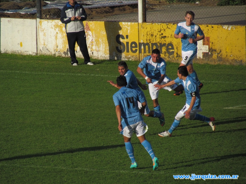 JJUrquiza vs Dock Sud, 1er fecha del torneo de Primera C 2013-14, AFA